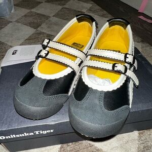 Onitsuka Tiger by Asics Kids Black and White Dress Shoes